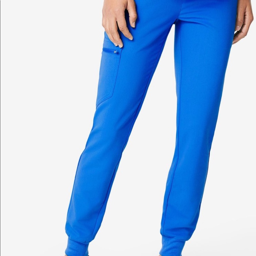 NWT Figs Zamora Jogger Scrubs - L - Royal Blue